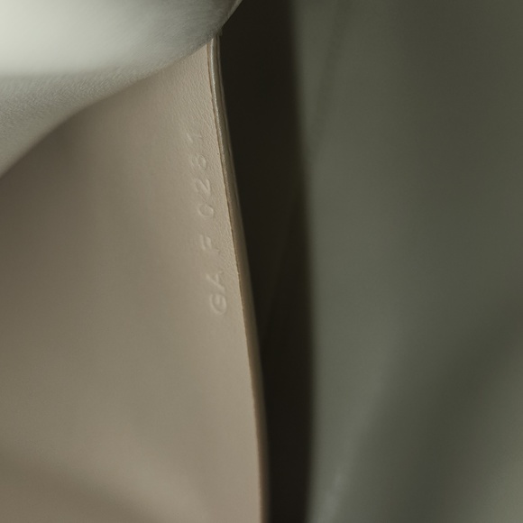 Givenchy medium moon bag - Picture 2 of 6